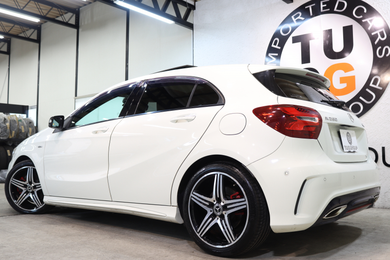 メルセデスベンツ Aクラス A250 ｼｭﾎﾟﾙﾄ 4MATIC ﾚｰﾀﾞｰｾｰﾌﾃｨPKG　後期 ｷｰﾚｽｺﾞｰ ﾚｻﾞｰDINAMICAｼｰﾄ ﾊﾟﾉﾗﾏSR HDDﾅﾋﾞTV ｽﾏﾎ連携 ﾊﾞｯｸｶﾒﾗ PTS LEDﾗｲﾄ AMGｴｱﾛ&18AW SPORT専用ﾁｭｰﾆﾝｸﾞ 7AT　2年保証