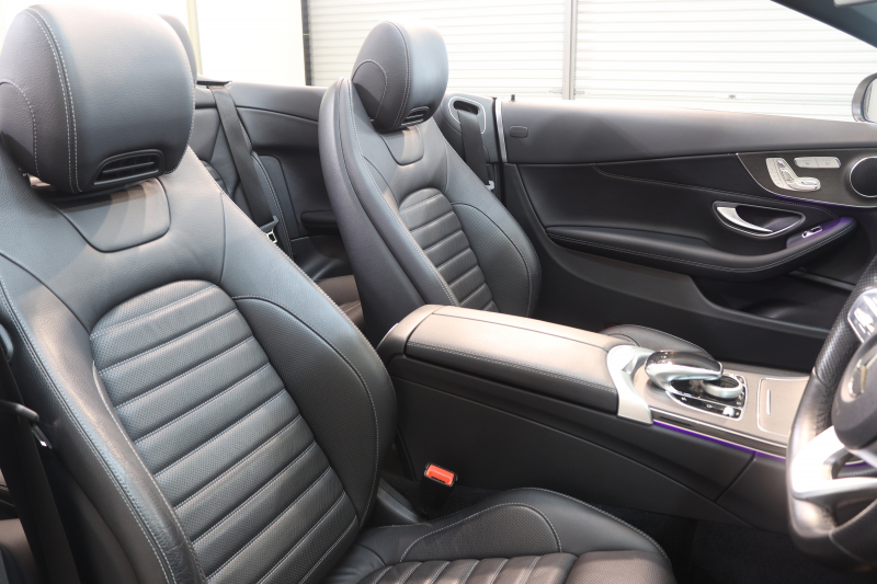 メルセデスベンツ Cクラス C180ｶﾌﾞﾘｵﾚ ｽﾎﾟｰﾂ ﾚｻﾞｰｴｸｽｸﾙｰｼﾌﾞ&ﾚｰﾀﾞｰｾｰﾌﾃｨPKG　後期 MEｺﾈｸﾄ ｷｰﾚｽｺﾞｰ 黒本革 ｴｱｽｶｰﾌ ﾍｯﾄﾞｱｯﾌﾟD HDDﾅﾋﾞTV&ｷｬﾝｾﾗｰ ｽﾏﾎ連携 ﾊﾞｯｸｶﾒﾗ PTS LEDﾗｲﾄ AMGｴｱﾛ&19AW ｴｱｻｽ ﾀﾞｲﾅﾐｯｸS 9AT　2年保証