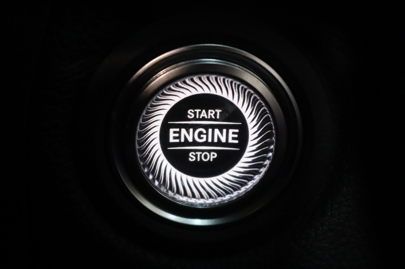 メルセデスベンツ Cクラス C180ｶﾌﾞﾘｵﾚ ｽﾎﾟｰﾂ ﾚｻﾞｰｴｸｽｸﾙｰｼﾌﾞ&ﾚｰﾀﾞｰｾｰﾌﾃｨPKG　後期 MEｺﾈｸﾄ ｷｰﾚｽｺﾞｰ 黒本革 ｴｱｽｶｰﾌ ﾍｯﾄﾞｱｯﾌﾟD HDDﾅﾋﾞTV&ｷｬﾝｾﾗｰ ｽﾏﾎ連携 ﾊﾞｯｸｶﾒﾗ PTS LEDﾗｲﾄ AMGｴｱﾛ&19AW ｴｱｻｽ ﾀﾞｲﾅﾐｯｸS 9AT　2年保証