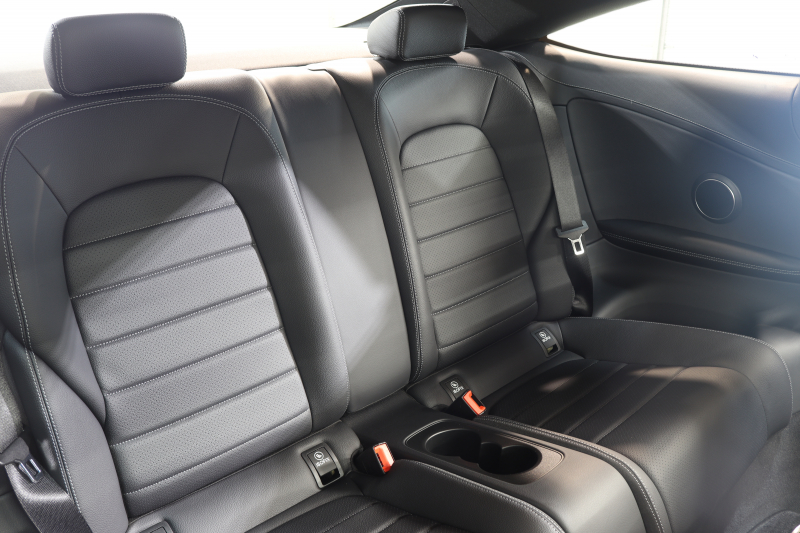 メルセデスベンツ Cクラス C180ｸｰﾍﾟ ｽﾎﾟｰﾂ ﾚｰﾀﾞｰｾｰﾌﾃｨPKG　1ｵｰﾅｰ ｷｰﾚｽｺﾞｰ 黒革 HDDﾅﾋﾞTV BT音楽 ﾊﾞｯｸｶﾒﾗ PTS LEDﾗｲﾄ AMGｴｱﾛ&18AW ﾀﾞｲﾅﾐｯｸS 9AT　2年保証