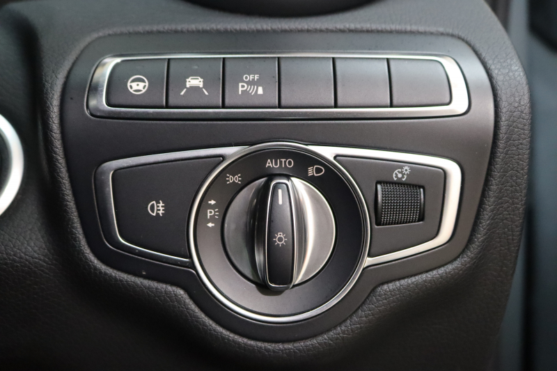 メルセデスベンツ Cクラス C180ｸｰﾍﾟ ｽﾎﾟｰﾂ ﾚｰﾀﾞｰｾｰﾌﾃｨPKG　1ｵｰﾅｰ ｷｰﾚｽｺﾞｰ 黒革 HDDﾅﾋﾞTV BT音楽 ﾊﾞｯｸｶﾒﾗ PTS LEDﾗｲﾄ AMGｴｱﾛ&18AW ﾀﾞｲﾅﾐｯｸS 9AT　2年保証