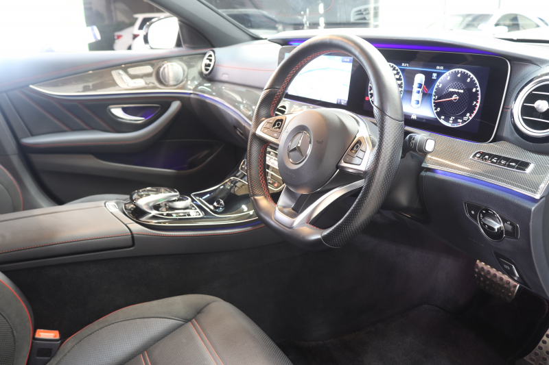 AMG Eクラス E43 4MATIC ﾚｰﾀﾞｰｾｰﾌﾃｨPKG　MEｺﾈｸﾄ ｷｰﾚｽｺﾞｰ 黒本革 ﾍｯﾄﾞｱｯﾌﾟD HDDﾅﾋﾞTV ｽﾏﾎ連携 ﾌﾞﾙﾒｽﾀｰ 360ｶﾒﾗ PTS LEDﾗｲﾄ 自動ﾄﾗﾝｸ ﾊﾝｽﾞﾌﾘｰA AMG専用装備&ﾁｭｰﾆﾝｸﾞﾀﾞｲﾅﾐｯｸS 9AT　2年保証