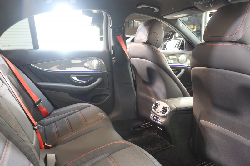 AMG Eクラス E43 4MATIC ﾚｰﾀﾞｰｾｰﾌﾃｨPKG　MEｺﾈｸﾄ ｷｰﾚｽｺﾞｰ 黒本革 ﾍｯﾄﾞｱｯﾌﾟD HDDﾅﾋﾞTV ｽﾏﾎ連携 ﾌﾞﾙﾒｽﾀｰ 360ｶﾒﾗ PTS LEDﾗｲﾄ 自動ﾄﾗﾝｸ ﾊﾝｽﾞﾌﾘｰA AMG専用装備&ﾁｭｰﾆﾝｸﾞﾀﾞｲﾅﾐｯｸS 9AT　2年保証