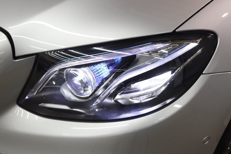 AMG Eクラス E43 4MATIC ﾚｰﾀﾞｰｾｰﾌﾃｨPKG　MEｺﾈｸﾄ ｷｰﾚｽｺﾞｰ 黒本革 ﾍｯﾄﾞｱｯﾌﾟD HDDﾅﾋﾞTV ｽﾏﾎ連携 ﾌﾞﾙﾒｽﾀｰ 360ｶﾒﾗ PTS LEDﾗｲﾄ 自動ﾄﾗﾝｸ ﾊﾝｽﾞﾌﾘｰA AMG専用装備&ﾁｭｰﾆﾝｸﾞﾀﾞｲﾅﾐｯｸS 9AT　2年保証