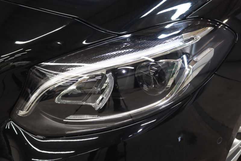 メルセデスベンツ Bクラス B180 ﾌﾟﾚﾐｱﾑ&ﾚｰﾀﾞｰｾｰﾌﾃｨPKG　後期 1ｵｰﾅｰ ｷｰﾚｽｺﾞｰ 黒革 ﾊﾟﾉﾗﾏSR HDDﾅﾋﾞTV ｽﾏﾎ連携 harman/kardon ﾊﾞｯｸｶﾒﾗ PTS LEDﾗｲﾄ EASY-VARIO PLUS 17AW 7AT　2年保証