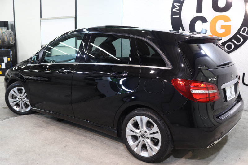 メルセデスベンツ Bクラス B180 ﾌﾟﾚﾐｱﾑ&ﾚｰﾀﾞｰｾｰﾌﾃｨPKG　後期 1ｵｰﾅｰ ｷｰﾚｽｺﾞｰ 黒革 ﾊﾟﾉﾗﾏSR HDDﾅﾋﾞTV ｽﾏﾎ連携 harman/kardon ﾊﾞｯｸｶﾒﾗ PTS LEDﾗｲﾄ EASY-VARIO PLUS 17AW 7AT　2年保証