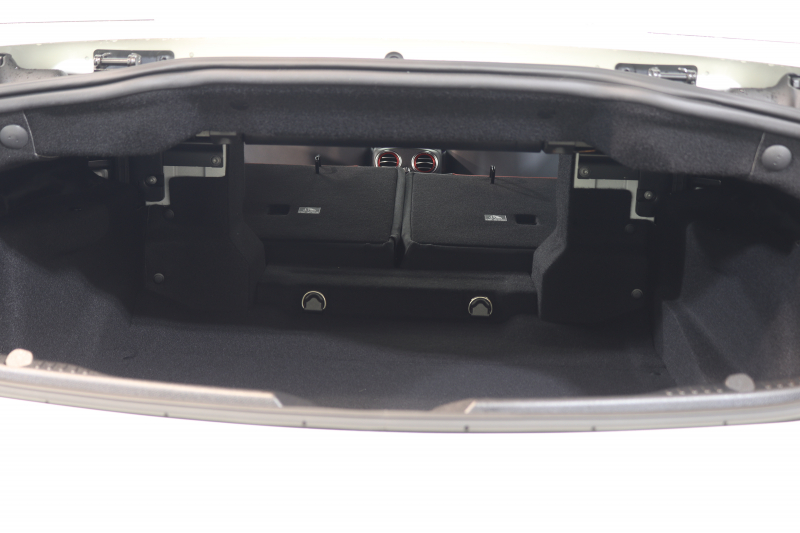 メルセデスベンツ Cクラス C180ｶﾌﾞﾘｵﾚ ｽﾎﾟｰﾂ ﾚｻﾞｰｴｸｽｸﾙｰｼﾌﾞ&ﾚｰﾀﾞｰｾｰﾌﾃｨPKG　後期 MEｺﾈｸﾄ ｷｰﾚｽｺﾞｰ 赤本革 ｴｱｽｶｰﾌ ﾍｯﾄﾞｱｯﾌﾟD HDDﾅﾋﾞTV&ｷｬﾝｾﾗｰ ｽﾏﾎ連携 ﾊﾞｯｸｶﾒﾗ PTS LEDﾗｲﾄ AMGｴｱﾛ&19AW ｴｱｻｽ ﾀﾞｲﾅﾐｯｸS 9AT　2年保証