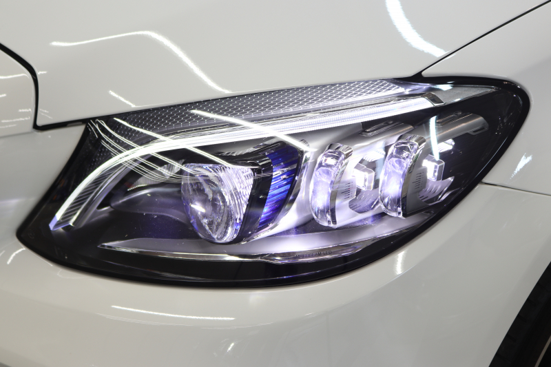 メルセデスベンツ Cクラス C180ｶﾌﾞﾘｵﾚ ｽﾎﾟｰﾂ ﾚｻﾞｰｴｸｽｸﾙｰｼﾌﾞ&ﾚｰﾀﾞｰｾｰﾌﾃｨPKG　後期 MEｺﾈｸﾄ ｷｰﾚｽｺﾞｰ 赤本革 ｴｱｽｶｰﾌ ﾍｯﾄﾞｱｯﾌﾟD HDDﾅﾋﾞTV&ｷｬﾝｾﾗｰ ｽﾏﾎ連携 ﾊﾞｯｸｶﾒﾗ PTS LEDﾗｲﾄ AMGｴｱﾛ&19AW ｴｱｻｽ ﾀﾞｲﾅﾐｯｸS 9AT　2年保証