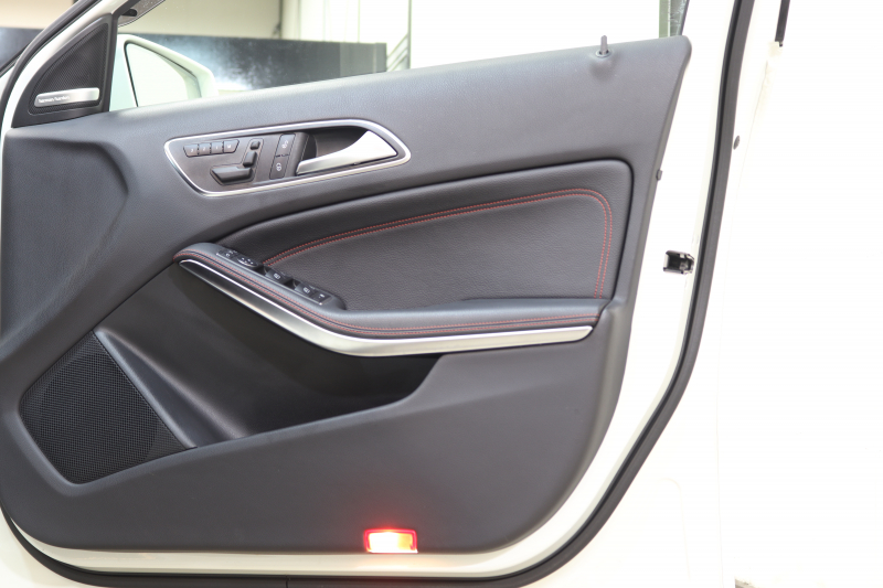 メルセデスベンツ Aクラス A250ｼｭﾎﾟﾙﾄ AMGｴｸｽｸﾙｰｼﾌﾞ&ｾｰﾌﾃｨPKG　黒本革 ﾊﾟﾉﾗﾏSR HDDﾅﾋﾞTV BT音楽 harman/kardon ﾊﾞｯｸｶﾒﾗ PTS ｷｾﾉﾝ AMGｴｱﾛ&18AW SPORT専用ﾁｭｰﾆﾝｸﾞ 7AT　2年保証