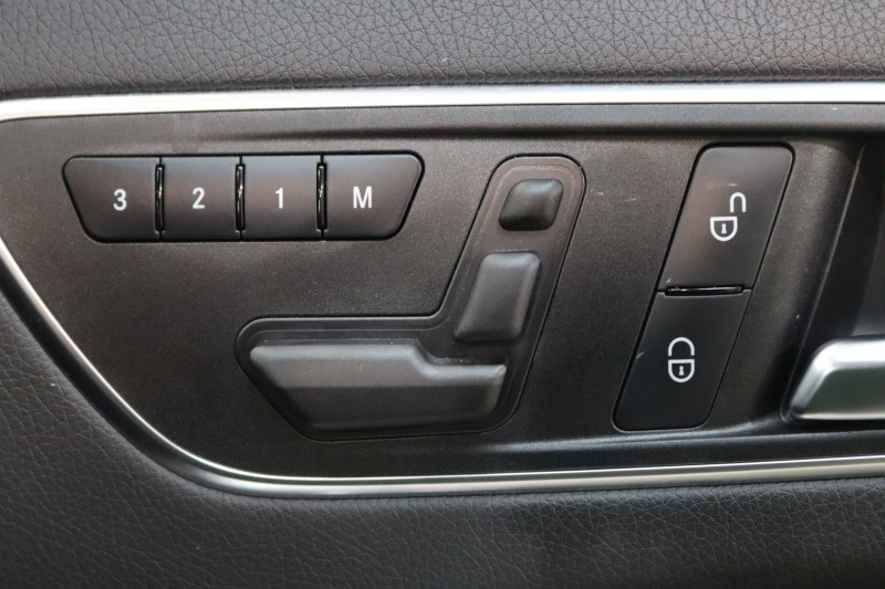 メルセデスベンツ Aクラス A250ｼｭﾎﾟﾙﾄ AMGｴｸｽｸﾙｰｼﾌﾞ&ｾｰﾌﾃｨPKG　黒本革 ﾊﾟﾉﾗﾏSR HDDﾅﾋﾞTV BT音楽 harman/kardon ﾊﾞｯｸｶﾒﾗ PTS ｷｾﾉﾝ AMGｴｱﾛ&18AW SPORT専用ﾁｭｰﾆﾝｸﾞ 7AT　2年保証