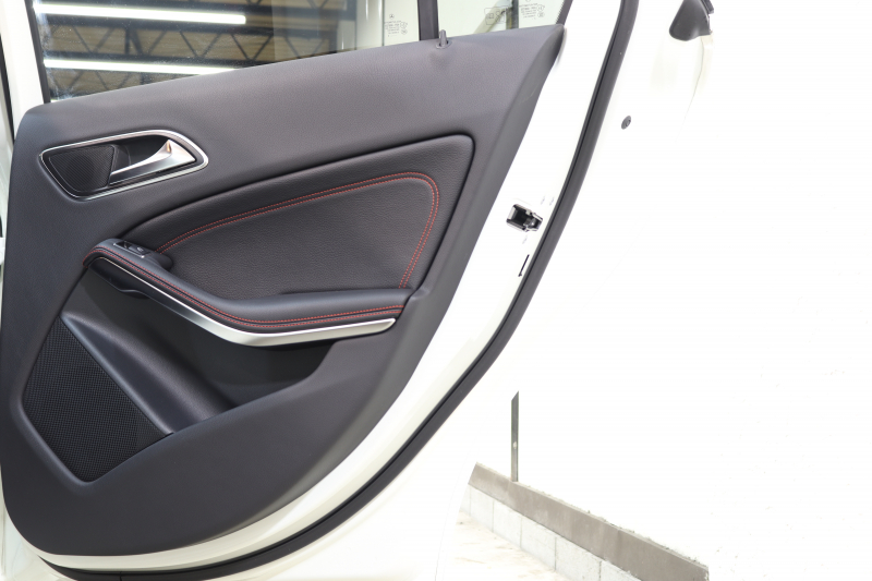 メルセデスベンツ Aクラス A250ｼｭﾎﾟﾙﾄ AMGｴｸｽｸﾙｰｼﾌﾞ&ｾｰﾌﾃｨPKG　黒本革 ﾊﾟﾉﾗﾏSR HDDﾅﾋﾞTV BT音楽 harman/kardon ﾊﾞｯｸｶﾒﾗ PTS ｷｾﾉﾝ AMGｴｱﾛ&18AW SPORT専用ﾁｭｰﾆﾝｸﾞ 7AT　2年保証