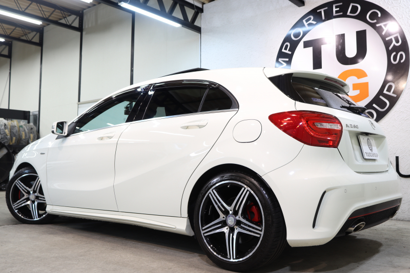 メルセデスベンツ Aクラス A250ｼｭﾎﾟﾙﾄ AMGｴｸｽｸﾙｰｼﾌﾞ&ｾｰﾌﾃｨPKG　黒本革 ﾊﾟﾉﾗﾏSR HDDﾅﾋﾞTV BT音楽 harman/kardon ﾊﾞｯｸｶﾒﾗ PTS ｷｾﾉﾝ AMGｴｱﾛ&18AW SPORT専用ﾁｭｰﾆﾝｸﾞ 7AT　2年保証