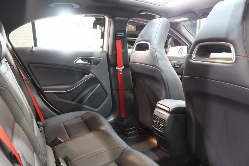 メルセデスベンツ Aクラス A250ｼｭﾎﾟﾙﾄ AMGｴｸｽｸﾙｰｼﾌﾞ&ｾｰﾌﾃｨPKG　黒本革 ﾊﾟﾉﾗﾏSR HDDﾅﾋﾞTV BT音楽 harman/kardon ﾊﾞｯｸｶﾒﾗ PTS ｷｾﾉﾝ AMGｴｱﾛ&18AW SPORT専用ﾁｭｰﾆﾝｸﾞ 7AT　2年保証