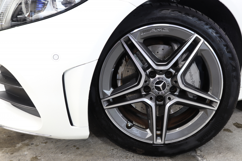 メルセデスベンツ Cクラス C200 AVG AMGﾗｲﾝ ﾚｻﾞｰｴｸｽｸﾙｰｼﾌﾞ&ﾚｰﾀﾞｰｾｰﾌﾃｨPKG　BSG搭載 後期 MEｺﾈｸﾄ ｷｰﾚｽｺﾞｰ 黒本革 ﾍｯﾄﾞｱｯﾌﾟD HDDﾅﾋﾞTV ｽﾏﾎ連携 ﾌﾞﾙﾒｽﾀｰ ﾊﾞｯｸｶﾒﾗ PTS LEDﾗｲﾄ 自動ﾄﾗﾝｸ ﾊﾝｽﾞﾌﾘｰA AMGｴｱﾛ&18AW ｴｱｻｽ 9AT　2年保証