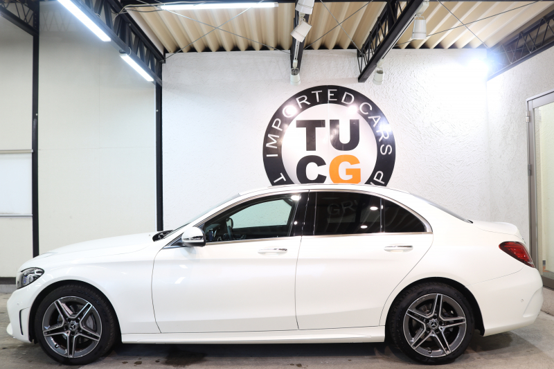 メルセデスベンツ Cクラス C200 AVG AMGﾗｲﾝ ﾚｻﾞｰｴｸｽｸﾙｰｼﾌﾞ&ﾚｰﾀﾞｰｾｰﾌﾃｨPKG　BSG搭載 後期 MEｺﾈｸﾄ ｷｰﾚｽｺﾞｰ 黒本革 ﾍｯﾄﾞｱｯﾌﾟD HDDﾅﾋﾞTV ｽﾏﾎ連携 ﾌﾞﾙﾒｽﾀｰ ﾊﾞｯｸｶﾒﾗ PTS LEDﾗｲﾄ 自動ﾄﾗﾝｸ ﾊﾝｽﾞﾌﾘｰA AMGｴｱﾛ&18AW ｴｱｻｽ 9AT　2年保証