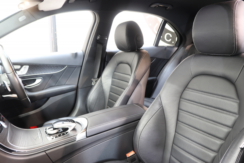 メルセデスベンツ Cクラス C200 AVG AMGﾗｲﾝ ﾚｻﾞｰｴｸｽｸﾙｰｼﾌﾞ&ﾚｰﾀﾞｰｾｰﾌﾃｨPKG　BSG搭載 後期 MEｺﾈｸﾄ ｷｰﾚｽｺﾞｰ 黒本革 ﾍｯﾄﾞｱｯﾌﾟD HDDﾅﾋﾞTV ｽﾏﾎ連携 ﾌﾞﾙﾒｽﾀｰ ﾊﾞｯｸｶﾒﾗ PTS LEDﾗｲﾄ 自動ﾄﾗﾝｸ ﾊﾝｽﾞﾌﾘｰA AMGｴｱﾛ&18AW ｴｱｻｽ 9AT　2年保証