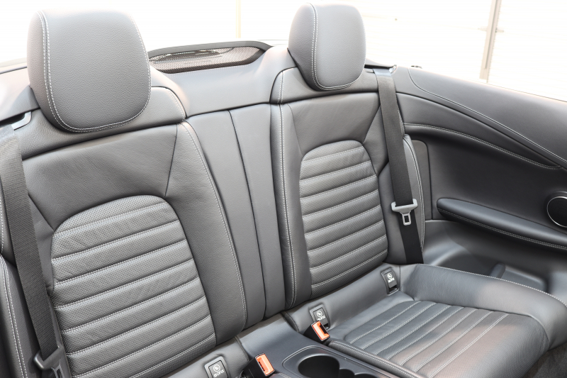 メルセデスベンツ Cクラス C180ｶﾌﾞﾘｵﾚ ｽﾎﾟｰﾂ ﾚｻﾞｰｴｸｽｸﾙｰｼﾌﾞ&ﾚｰﾀﾞｰｾｰﾌﾃｨPKG　ｷｰﾚｽｺﾞｰ 黒本革 ｴｱｽｶｰﾌ HDDﾅﾋﾞTV BT音楽 ﾊﾞｯｸｶﾒﾗ PTS LEDﾗｲﾄ AMGｴｱﾛ&19AW ﾀﾞｲﾅﾐｯｸS 黒幌 9AT　2年保証