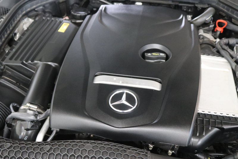 メルセデスベンツ Cクラス C180ｶﾌﾞﾘｵﾚ ｽﾎﾟｰﾂ ﾚｻﾞｰｴｸｽｸﾙｰｼﾌﾞ&ﾚｰﾀﾞｰｾｰﾌﾃｨPKG　ｷｰﾚｽｺﾞｰ 黒本革 ｴｱｽｶｰﾌ HDDﾅﾋﾞTV BT音楽 ﾊﾞｯｸｶﾒﾗ PTS LEDﾗｲﾄ AMGｴｱﾛ&19AW ﾀﾞｲﾅﾐｯｸS 黒幌 9AT　2年保証