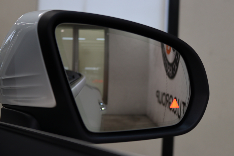 メルセデスベンツ Cクラス C180ｶﾌﾞﾘｵﾚ ｽﾎﾟｰﾂ ﾚｻﾞｰｴｸｽｸﾙｰｼﾌﾞ&ﾚｰﾀﾞｰｾｰﾌﾃｨPKG　ｷｰﾚｽｺﾞｰ 黒本革 ｴｱｽｶｰﾌ HDDﾅﾋﾞTV BT音楽 ﾊﾞｯｸｶﾒﾗ PTS LEDﾗｲﾄ AMGｴｱﾛ&19AW ﾀﾞｲﾅﾐｯｸS 黒幌 9AT　2年保証