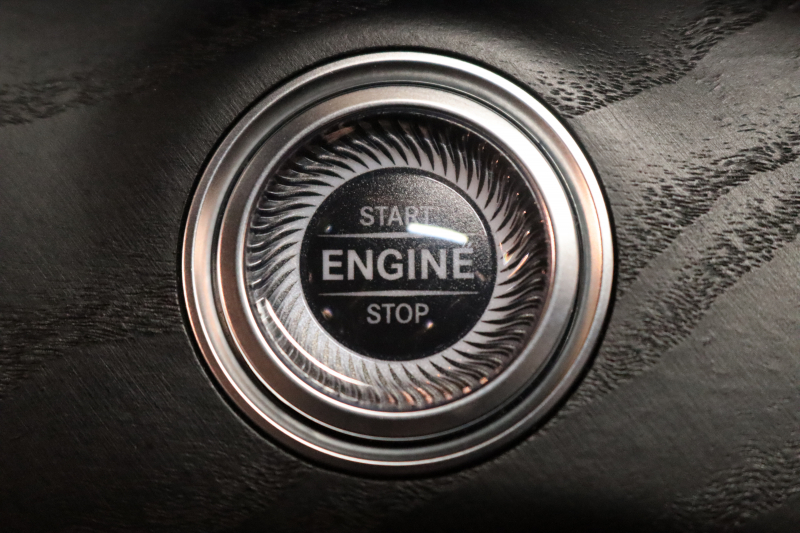 メルセデスベンツ Eクラス E200ｽﾃｰｼｮﾝﾜｺﾞﾝ AVG ｽﾎﾟｰﾂ 本革仕様 ﾚｰﾀﾞｰｾｰﾌﾃｨPKG　ｷｰﾚｽｺﾞｰ 黒本革 HDDﾅﾋﾞTV ｽﾏﾎ連携 ﾌﾞﾙﾒｽﾀｰ 360ｶﾒﾗ PTS LEDﾗｲﾄ 自動Rｹﾞｰﾄ AMGｴｱﾛ&19AW ﾀﾞｲﾅﾐｯｸS 9AT　2年保証