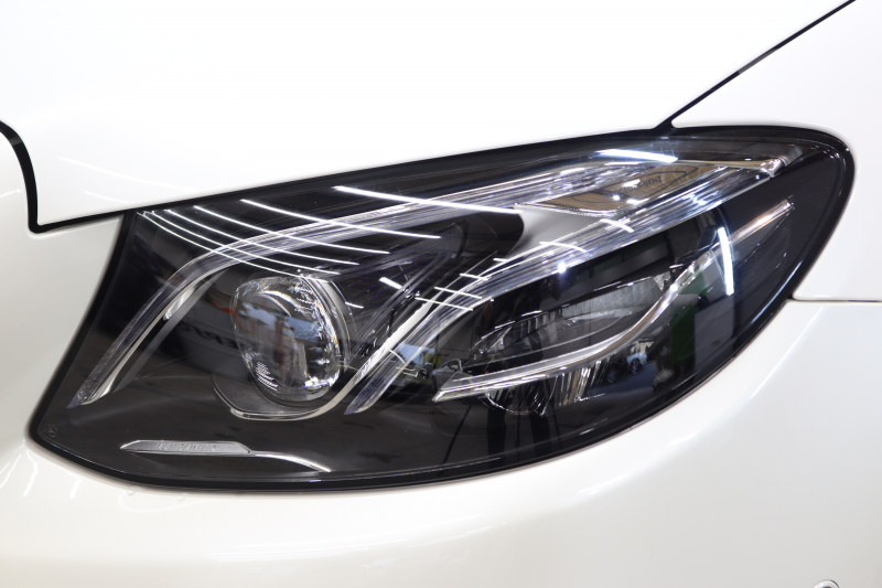 メルセデスベンツ Eクラス E200ｽﾃｰｼｮﾝﾜｺﾞﾝ AVG ｽﾎﾟｰﾂ 本革仕様 ﾚｰﾀﾞｰｾｰﾌﾃｨPKG　ｷｰﾚｽｺﾞｰ 黒本革 HDDﾅﾋﾞTV ｽﾏﾎ連携 ﾌﾞﾙﾒｽﾀｰ 360ｶﾒﾗ PTS LEDﾗｲﾄ 自動Rｹﾞｰﾄ AMGｴｱﾛ&19AW ﾀﾞｲﾅﾐｯｸS 9AT　2年保証