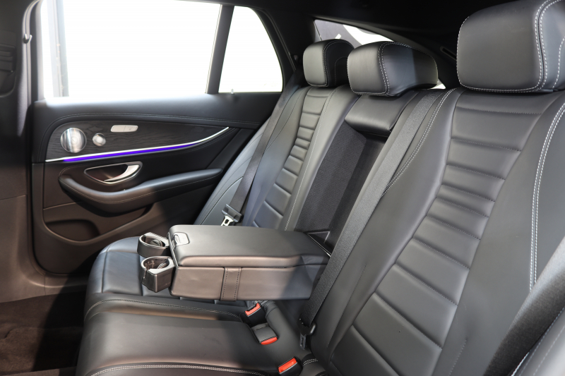 メルセデスベンツ Eクラス E200ｽﾃｰｼｮﾝﾜｺﾞﾝ AVG ｽﾎﾟｰﾂ 本革仕様 ﾚｰﾀﾞｰｾｰﾌﾃｨPKG　ｷｰﾚｽｺﾞｰ 黒本革 HDDﾅﾋﾞTV ｽﾏﾎ連携 ﾌﾞﾙﾒｽﾀｰ 360ｶﾒﾗ PTS LEDﾗｲﾄ 自動Rｹﾞｰﾄ AMGｴｱﾛ&19AW ﾀﾞｲﾅﾐｯｸS 9AT　2年保証