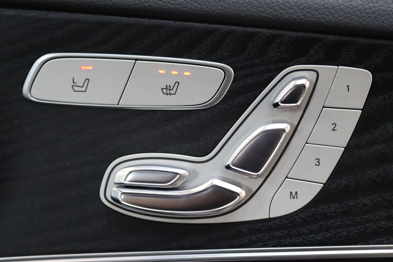 メルセデスベンツ Eクラス E200ｽﾃｰｼｮﾝﾜｺﾞﾝ AVG ｽﾎﾟｰﾂ 本革仕様 ﾚｰﾀﾞｰｾｰﾌﾃｨPKG　ｷｰﾚｽｺﾞｰ 黒本革 HDDﾅﾋﾞTV ｽﾏﾎ連携 ﾌﾞﾙﾒｽﾀｰ 360ｶﾒﾗ PTS LEDﾗｲﾄ 自動Rｹﾞｰﾄ AMGｴｱﾛ&19AW ﾀﾞｲﾅﾐｯｸS 9AT　2年保証