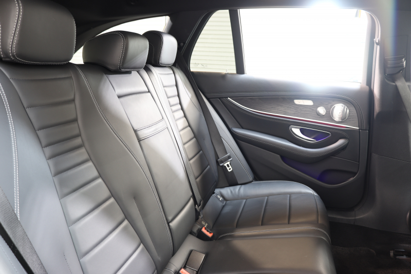 メルセデスベンツ Eクラス E200ｽﾃｰｼｮﾝﾜｺﾞﾝ AVG ｽﾎﾟｰﾂ 本革仕様 ﾚｰﾀﾞｰｾｰﾌﾃｨPKG　ｷｰﾚｽｺﾞｰ 黒本革 HDDﾅﾋﾞTV ｽﾏﾎ連携 ﾌﾞﾙﾒｽﾀｰ 360ｶﾒﾗ PTS LEDﾗｲﾄ 自動Rｹﾞｰﾄ AMGｴｱﾛ&19AW ﾀﾞｲﾅﾐｯｸS 9AT　2年保証