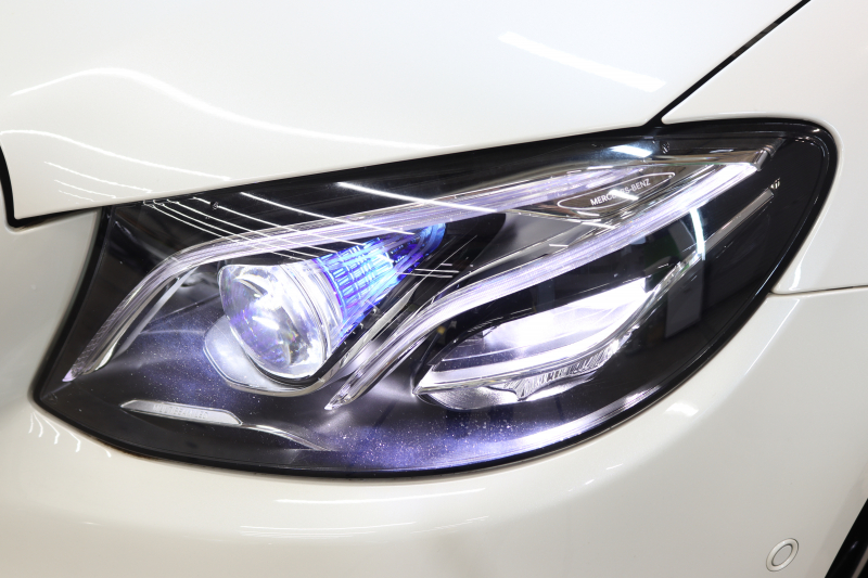 AMG Eクラス E53 4MATIC+ ｴｸｽｸﾙｰｼﾌﾞ&ﾚｰﾀﾞｰｾｰﾌﾃｨPKG　ISG搭載 中期 NEWｽﾃｱﾘﾝｸﾞ ｷｰﾚｽｺﾞｰ 黒本革 ﾍﾞﾝﾁﾚｰﾀｰ ﾊﾟﾉﾗﾏSR HUD HDDﾅﾋﾞTV ｽﾏﾎ連携 ﾌﾞﾙﾒｽﾀｰ 360ｶﾒﾗ PTS LEDﾗｲﾄ 自動ﾄﾗﾝｸ ﾊﾝｽﾞﾌﾘｰA AMG専用装備&ﾁｭｰﾆﾝｸﾞﾀﾞｲﾅﾐｯｸS 9AT　2年保証