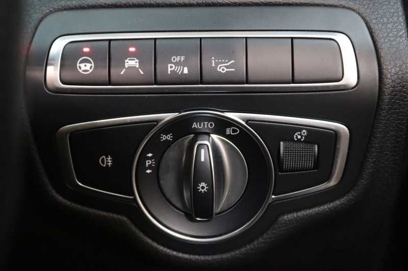 メルセデスベンツ Cクラス C180ｸｰﾍﾟ ｽﾎﾟｰﾂ ﾚｻﾞｰｴｸｽｸﾙｰｼﾌﾞ&ﾚｰﾀﾞｰｾｰﾌﾃｨPKG　後期 MEｺﾈｸﾄ ｷｰﾚｽｺﾞｰ 黒本革 ﾊﾟﾉﾗﾏSR ﾍｯﾄﾞｱｯﾌﾟD HDDﾅﾋﾞTV ｽﾏﾎ連携 ﾊﾞｯｸｶﾒﾗ PTS LEDﾗｲﾄ AMGｴｱﾛ&19AW ﾀﾞｲﾅﾐｯｸS ｴｱｻｽ 9AT 希少色　2年保証