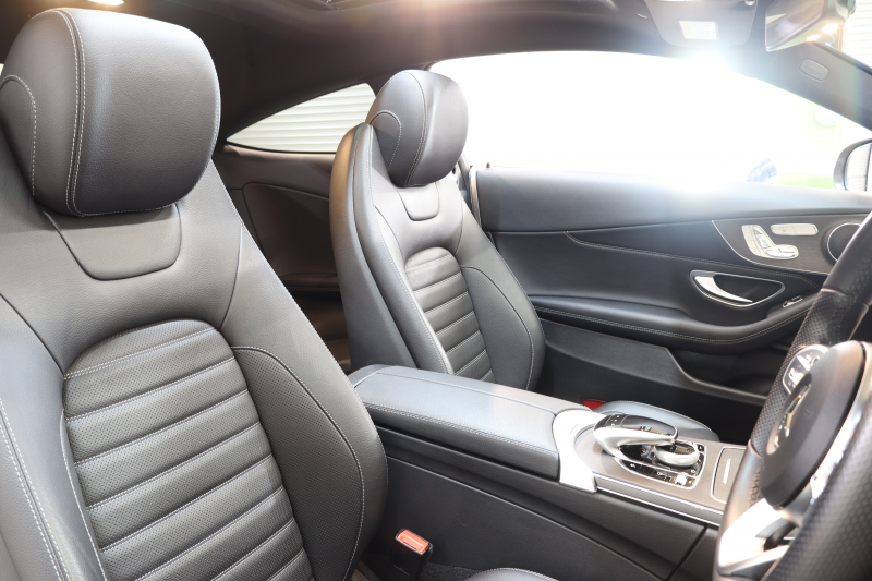 メルセデスベンツ Cクラス C180ｸｰﾍﾟ ｽﾎﾟｰﾂ ﾚｻﾞｰｴｸｽｸﾙｰｼﾌﾞ&ﾚｰﾀﾞｰｾｰﾌﾃｨPKG　後期 MEｺﾈｸﾄ ｷｰﾚｽｺﾞｰ 黒本革 ﾊﾟﾉﾗﾏSR ﾍｯﾄﾞｱｯﾌﾟD HDDﾅﾋﾞTV ｽﾏﾎ連携 ﾊﾞｯｸｶﾒﾗ PTS LEDﾗｲﾄ AMGｴｱﾛ&19AW ﾀﾞｲﾅﾐｯｸS ｴｱｻｽ 9AT 希少色　2年保証