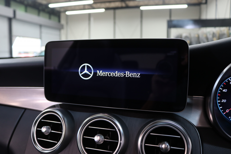 メルセデスベンツ Cクラス C180ｸｰﾍﾟ ｽﾎﾟｰﾂ ﾚｻﾞｰｴｸｽｸﾙｰｼﾌﾞ&ﾚｰﾀﾞｰｾｰﾌﾃｨPKG　後期 MEｺﾈｸﾄ ｷｰﾚｽｺﾞｰ 黒本革 ﾊﾟﾉﾗﾏSR ﾍｯﾄﾞｱｯﾌﾟD HDDﾅﾋﾞTV ｽﾏﾎ連携 ﾊﾞｯｸｶﾒﾗ PTS LEDﾗｲﾄ AMGｴｱﾛ&19AW ﾀﾞｲﾅﾐｯｸS ｴｱｻｽ 9AT 希少色　2年保証