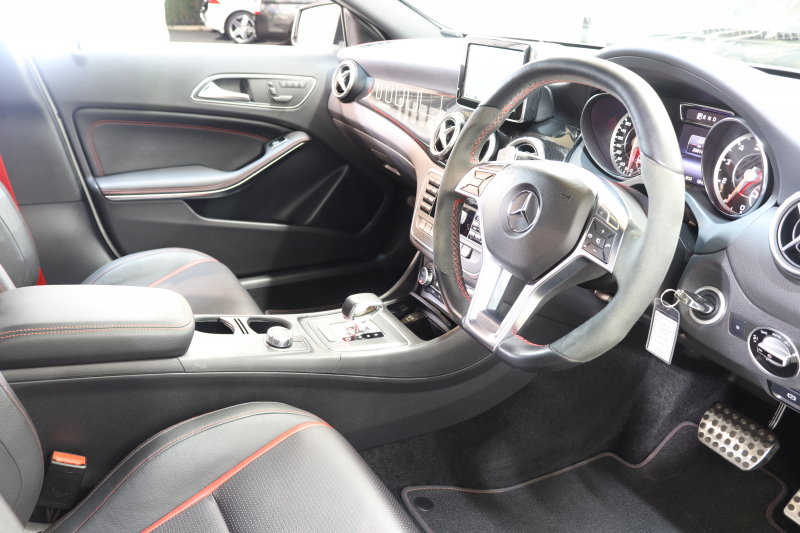 AMG GLA GLA45 4MATIC ｴﾃﾞｨｼｮﾝ1 ﾚｰﾀﾞｰｾｰﾌﾃｨPKG　全国限定300台 黒本革 HDDﾅﾋﾞTV BT音楽 ﾊﾞｯｸｶﾒﾗ PTS ｷｾﾉﾝ 自動Rｹﾞｰﾄ Edition1専用ｴｱﾛ&20AW 専用ｻｲﾄﾞﾃﾞｶｰﾙ 7AT　2年保証