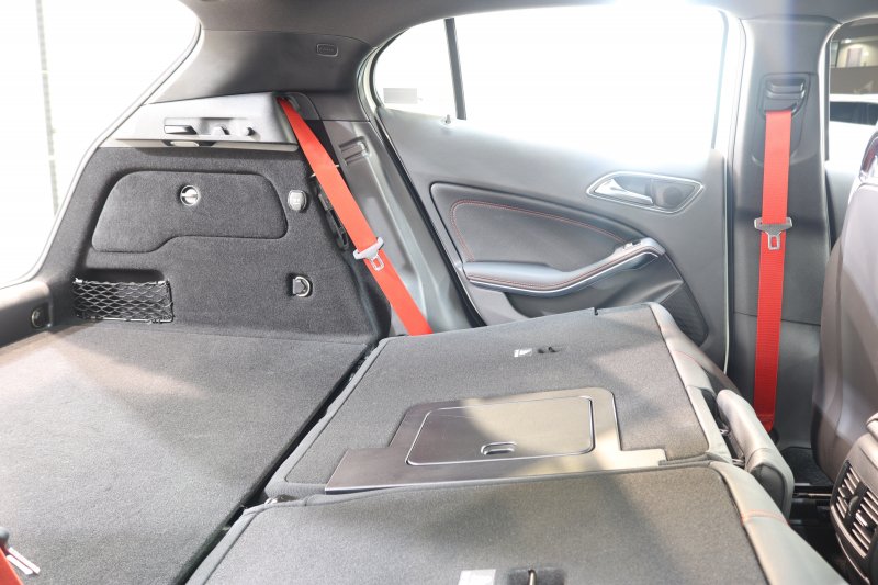 AMG GLA GLA45 4MATIC ｴﾃﾞｨｼｮﾝ1 ﾚｰﾀﾞｰｾｰﾌﾃｨPKG　全国限定300台 黒本革 HDDﾅﾋﾞTV BT音楽 ﾊﾞｯｸｶﾒﾗ PTS ｷｾﾉﾝ 自動Rｹﾞｰﾄ Edition1専用ｴｱﾛ&20AW 専用ｻｲﾄﾞﾃﾞｶｰﾙ 7AT　2年保証