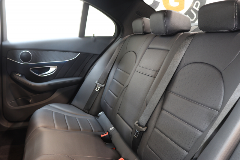 メルセデスベンツ Cクラス C200 AVG AMGﾗｲﾝ ﾚｰﾀﾞｰｾｰﾌﾃｨPKG　BSG搭載 後期 ｷｰﾚｽｺﾞｰ 黒革 HDDﾅﾋﾞTV ｽﾏﾎ連携 ﾊﾞｯｸｶﾒﾗ PTS LEDﾗｲﾄ AMGｴｱﾛ&18AW ﾀﾞｲﾅﾐｯｸS ｴｱｻｽ 9AT　2年保証