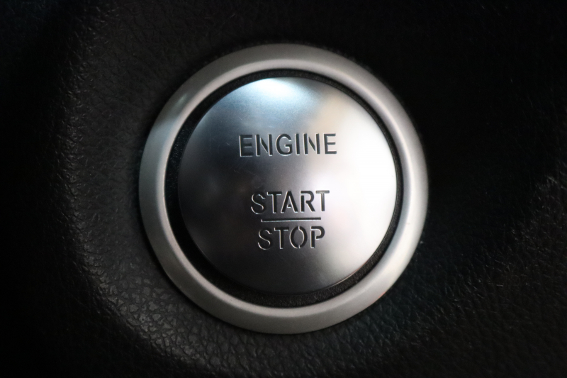 メルセデスベンツ CLAクラス CLA180ｽﾎﾟｰﾂ AMGﾚｻﾞｰｴｸｽｸﾙｰｼﾌﾞ&ﾚｰﾀﾞｰｾｰﾌﾃｨPKG　後期 ｷｰﾚｽｺﾞｰ 黒本革 ﾊﾟﾉﾗﾏSR HDDﾅﾋﾞTV ｽﾏﾎ連携 harman/kardon ﾊﾞｯｸｶﾒﾗ PTS LEDﾗｲﾄ AMGｴｱﾛ&18AW ﾀﾞｲﾅﾐｯｸS 7AT　2年保証