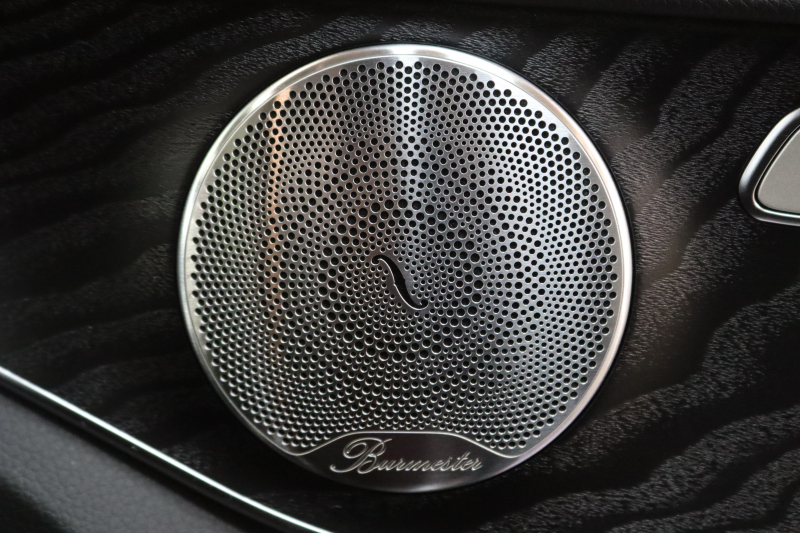 メルセデスベンツ Cクラス C200 AVG AMGﾗｲﾝ ﾚｻﾞｰｴｸｽｸﾙｰｼﾌﾞ&ﾚｰﾀﾞｰｾｰﾌﾃｨPKG　BSG搭載 後期 ｷｰﾚｽｺﾞｰ 赤本革 ﾍｯﾄﾞｱｯﾌﾟD HDDﾅﾋﾞTV ｽﾏﾎ連携 ﾌﾞﾙﾒｽﾀｰ ﾊﾞｯｸｶﾒﾗ PTS LEDﾗｲﾄ 自動ﾄﾗﾝｸ ﾊﾝｽﾞﾌﾘｰA AMGｴｱﾛ&18AW ﾀﾞｲﾅﾐｯｸS ｴｱｻｽ 9AT 希少色ｾﾚﾅｲﾄｸﾞﾚｰ　2年保証