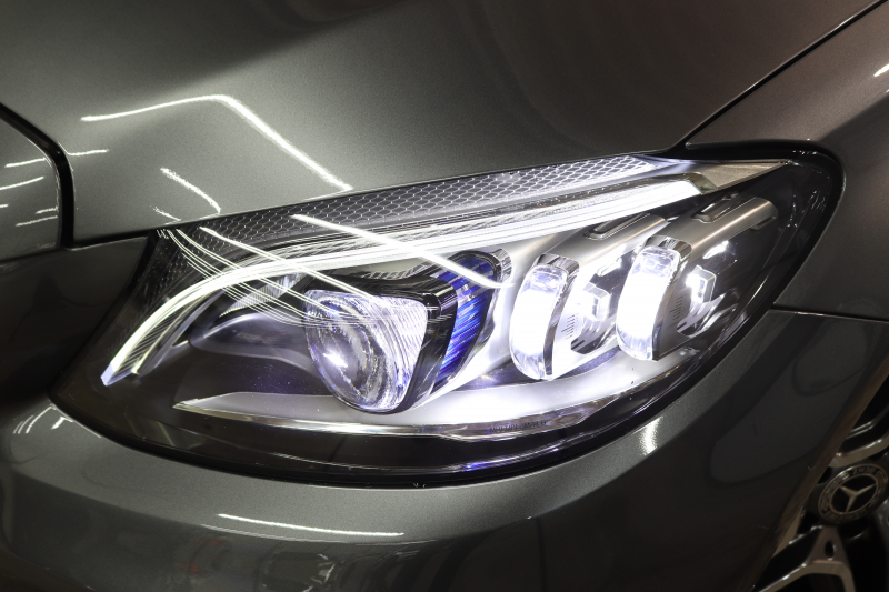 メルセデスベンツ Cクラス C200 AVG AMGﾗｲﾝ ﾚｻﾞｰｴｸｽｸﾙｰｼﾌﾞ&ﾚｰﾀﾞｰｾｰﾌﾃｨPKG　BSG搭載 後期 ｷｰﾚｽｺﾞｰ 赤本革 ﾍｯﾄﾞｱｯﾌﾟD HDDﾅﾋﾞTV ｽﾏﾎ連携 ﾌﾞﾙﾒｽﾀｰ ﾊﾞｯｸｶﾒﾗ PTS LEDﾗｲﾄ 自動ﾄﾗﾝｸ ﾊﾝｽﾞﾌﾘｰA AMGｴｱﾛ&18AW ﾀﾞｲﾅﾐｯｸS ｴｱｻｽ 9AT 希少色ｾﾚﾅｲﾄｸﾞﾚｰ　2年保証