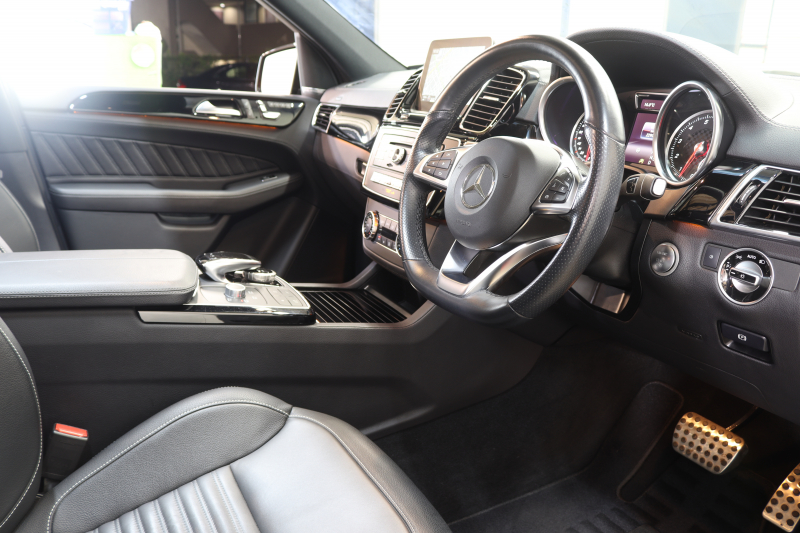 AMG GLE GLE43 4MATIC ﾚｰﾀﾞｰｾｰﾌﾃｨPKG　ｷｰﾚｽｺﾞｰ 黒本革 ﾊﾟﾉﾗﾏSR HDDﾅﾋﾞTV&ｷｬﾝｾﾗｰ ｽﾏﾎ連携 360ｶﾒﾗ PTS LEDﾗｲﾄ 自動Rｹﾞｰﾄ AMG専用装備&ﾁｭｰﾆﾝｸﾞﾀﾞｲﾅﾐｯｸS ｴｱｻｽ 9AT　2年保証