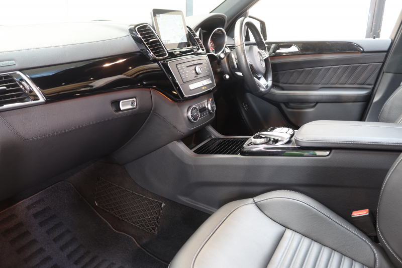 AMG GLE GLE43 4MATIC ﾚｰﾀﾞｰｾｰﾌﾃｨPKG　ｷｰﾚｽｺﾞｰ 黒本革 ﾊﾟﾉﾗﾏSR HDDﾅﾋﾞTV&ｷｬﾝｾﾗｰ ｽﾏﾎ連携 360ｶﾒﾗ PTS LEDﾗｲﾄ 自動Rｹﾞｰﾄ AMG専用装備&ﾁｭｰﾆﾝｸﾞﾀﾞｲﾅﾐｯｸS ｴｱｻｽ 9AT　2年保証