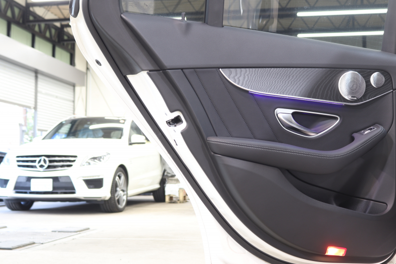 メルセデスベンツ Cクラス C200 ﾛｰﾚｳｽｴﾃﾞｨｼｮﾝ ﾚｻﾞｰｴｸｽｸﾙｰｼﾌﾞ&ﾚｰﾀﾞｰｾｰﾌﾃｨPKG　特別仕様車 BSG搭載 後期 ｷｰﾚｽｺﾞｰ 黒本革 ﾍｯﾄﾞｱｯﾌﾟD HDDﾅﾋﾞTV ｽﾏﾎ連携 ﾌﾞﾙﾒｽﾀｰ 360ｶﾒﾗ PTS LEDﾗｲﾄ 自動ﾄﾗﾝｸ ﾊﾝｽﾞﾌﾘｰA AMGｴｱﾛ&18AW ｴｱｻｽ 9AT　2年保証