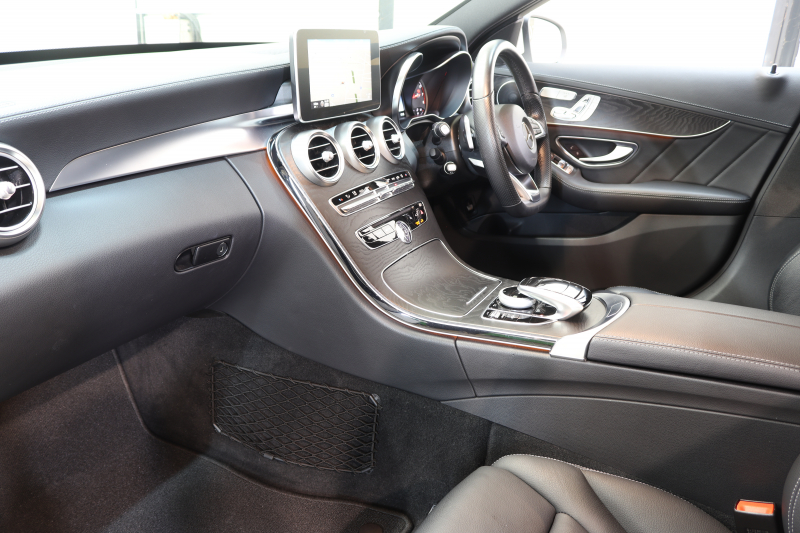 メルセデスベンツ Cクラス C200ｽﾃｰｼｮﾝﾜｺﾞﾝ ｽﾎﾟｰﾂ 本革仕様 ﾚｰﾀﾞｰｾｰﾌﾃｨPKG　ｷｰﾚｽｺﾞｰ 黒本革 ﾍｯﾄﾞｱｯﾌﾟD HDDﾅﾋﾞTV&ｷｬﾝｾﾗｰ BT音楽 ﾊﾞｯｸｶﾒﾗ PTS LEDﾗｲﾄ 自動Rｹﾞｰﾄ ﾊﾝｽﾞﾌﾘｰA AMGｴｱﾛ&18AW ｴｱｻｽ 7AT　2年保証