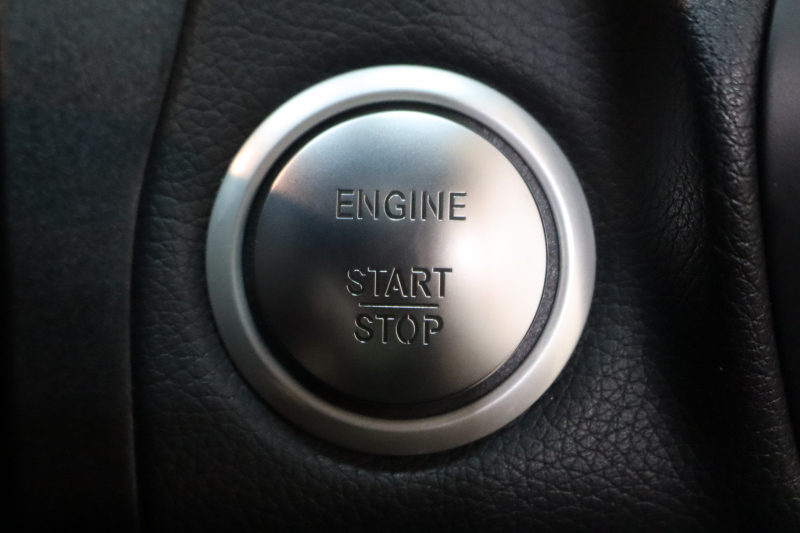 メルセデスベンツ Cクラス C200ｽﾃｰｼｮﾝﾜｺﾞﾝ ｽﾎﾟｰﾂ 本革仕様 ﾚｰﾀﾞｰｾｰﾌﾃｨPKG　ｷｰﾚｽｺﾞｰ 黒本革 ﾍｯﾄﾞｱｯﾌﾟD HDDﾅﾋﾞTV&ｷｬﾝｾﾗｰ BT音楽 ﾊﾞｯｸｶﾒﾗ PTS LEDﾗｲﾄ 自動Rｹﾞｰﾄ ﾊﾝｽﾞﾌﾘｰA AMGｴｱﾛ&18AW ｴｱｻｽ 7AT　2年保証