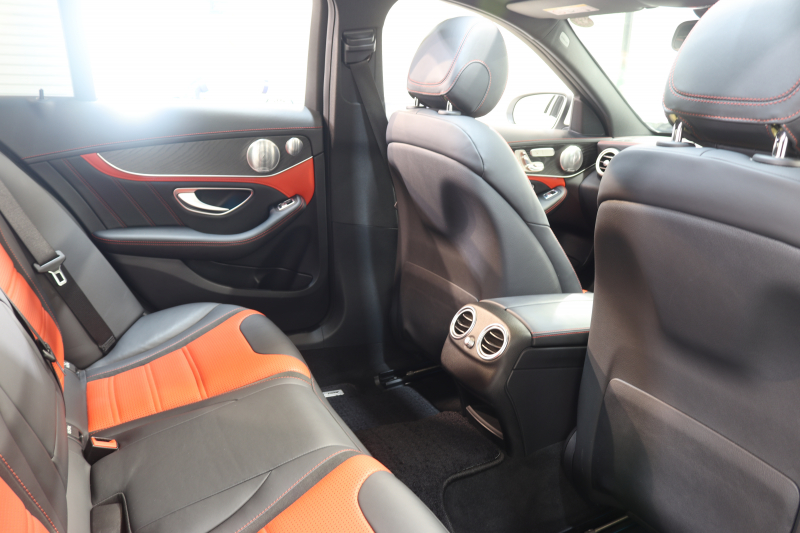 AMG Cクラス C63Sｽﾃｰｼｮﾝﾜｺﾞﾝ ﾚｰﾀﾞｰｾｰﾌﾃｨPKG　ｷｰﾚｽｺﾞｰ 赤/黒本革 ﾊﾟﾉﾗﾏSR ﾍｯﾄﾞｱｯﾌﾟD HDDﾅﾋﾞTV BT音楽 ﾌﾞﾙﾒｽﾀｰ ﾊﾞｯｸｶﾒﾗ PTS LEDﾗｲﾄ 自動Rｹﾞｰﾄ ﾊﾝｽﾞﾌﾘｰA AMG専用装備&ﾁｭｰﾆﾝｸﾞﾀﾞｲﾅﾐｯｸS 7AT　2年保証