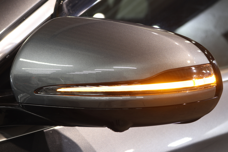 メルセデスベンツ Eクラス E200 AVG ｽﾎﾟｰﾂ ﾚｻﾞｰ&ﾚｰﾀﾞｰｾｰﾌﾃｨPKG　1ｵｰﾅｰ ｷｰﾚｽｺﾞｰ 黒本革 ﾍｯﾄﾞｱｯﾌﾟD HDDﾅﾋﾞTV ｽﾏﾎ連携 ﾌﾞﾙﾒｽﾀｰ 360ｶﾒﾗ PTS LEDﾗｲﾄ 自動ﾄﾗﾝｸ AMGｴｱﾛ&19AW ﾀﾞｲﾅﾐｯｸS 9AT　2年保証