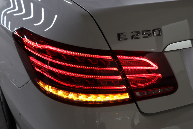 メルセデスベンツ Eクラス E250ｸｰﾍﾟ AMGｽﾎﾟｰﾂ&ﾚｰﾀﾞｰｾｰﾌﾃｨPKG　後期 1ｵｰﾅｰ ｷｰﾚｽｺﾞｰ 黒本革 ﾊﾟﾉﾗﾏSR HDDﾅﾋﾞTV BT音楽 360ｶﾒﾗ PTS LEDﾗｲﾄ AMGｴｱﾛ&18AW 7AT　2年保証