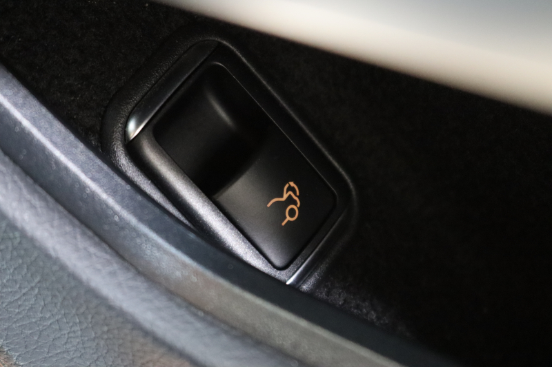 メルセデスベンツ Eクラス E250ｸｰﾍﾟ AMGｽﾎﾟｰﾂ&ﾚｰﾀﾞｰｾｰﾌﾃｨPKG　後期 1ｵｰﾅｰ ｷｰﾚｽｺﾞｰ 黒本革 ﾊﾟﾉﾗﾏSR HDDﾅﾋﾞTV BT音楽 360ｶﾒﾗ PTS LEDﾗｲﾄ AMGｴｱﾛ&18AW 7AT　2年保証