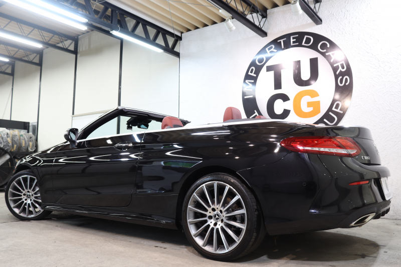 メルセデスベンツ Cクラス C180ｶﾌﾞﾘｵﾚ ｽﾎﾟｰﾂ ﾚｻﾞｰｴｸｽｸﾙｰｼﾌﾞ&ﾚｰﾀﾞｰｾｰﾌﾃｨPKG　1ｵｰﾅｰ ｷｰﾚｽｺﾞｰ 赤本革 ｴｱｽｶｰﾌ HDDﾅﾋﾞTV BT音楽 ﾍｯﾄﾞｱｯﾌﾟD ﾊﾞｯｸｶﾒﾗ PTS LEDﾗｲﾄ AMGｴｱﾛ&19AW ﾀﾞｲﾅﾐｯｸS 赤幌 9AT　2年保証