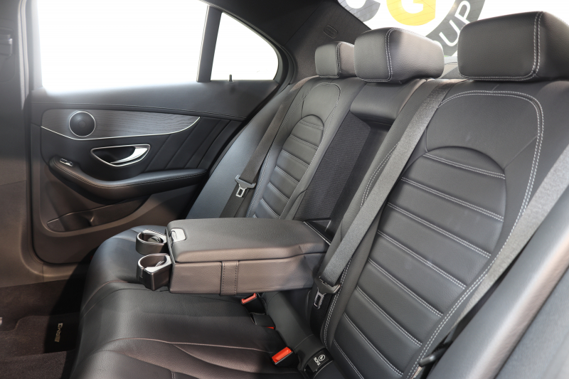 メルセデスベンツ Cクラス C200 AVG AMGﾗｲﾝ ﾚｻﾞｰｴｸｽｸﾙｰｼﾌﾞ&ﾚｰﾀﾞｰｾｰﾌﾃｨPKG　ｷｰﾚｽｺﾞｰ 黒本革 ﾍｯﾄﾞｱｯﾌﾟD HDDﾅﾋﾞTV BT音楽 ﾊﾞｯｸｶﾒﾗ PTS LEDﾗｲﾄ 自動ﾄﾗﾝｸ ﾊﾝｽﾞﾌﾘｰA AMGｴｱﾛ&18AW ｴｱｻｽ ﾀﾞｲﾅﾐｯｸS 7AT　2年保証