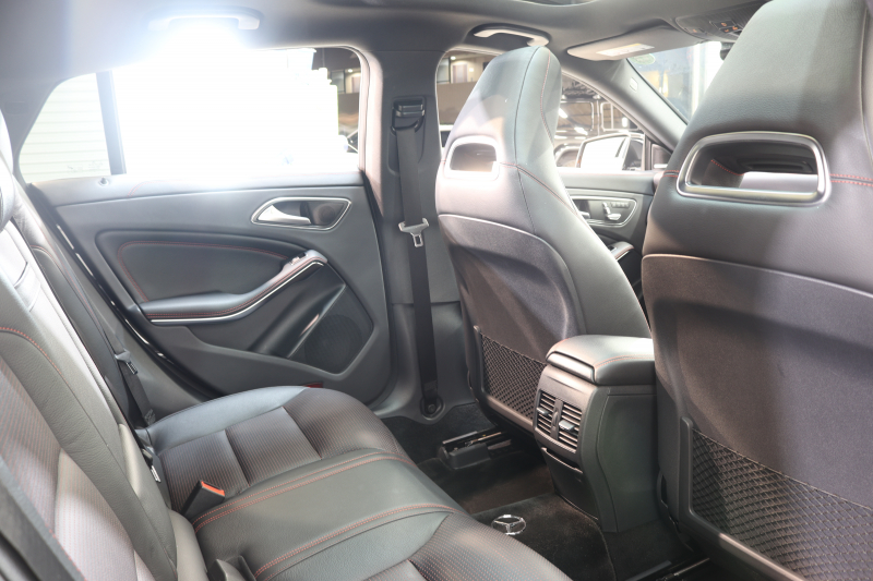 メルセデスベンツ CLAクラス CLA180ｼｭｰﾃｨﾝｸﾞﾌﾞﾚｰｸ ｽﾎﾟｰﾂ AMGﾚｻﾞｰｴｸｽｸﾙｰｼﾌﾞ&ﾚｰﾀﾞｰｾｰﾌﾃｨPKG　後期 ｷｰﾚｽｺﾞｰ 黒本革 ﾊﾟﾉﾗﾏSR HDDﾅﾋﾞTV ｽﾏﾎ連携 harman/kardon ﾊﾞｯｸｶﾒﾗ PTS LEDﾗｲﾄ 自動Rｹﾞｰﾄ ﾊﾝｽﾞﾌﾘｰA AMGｴｱﾛ&18AW 7AT　2年保証